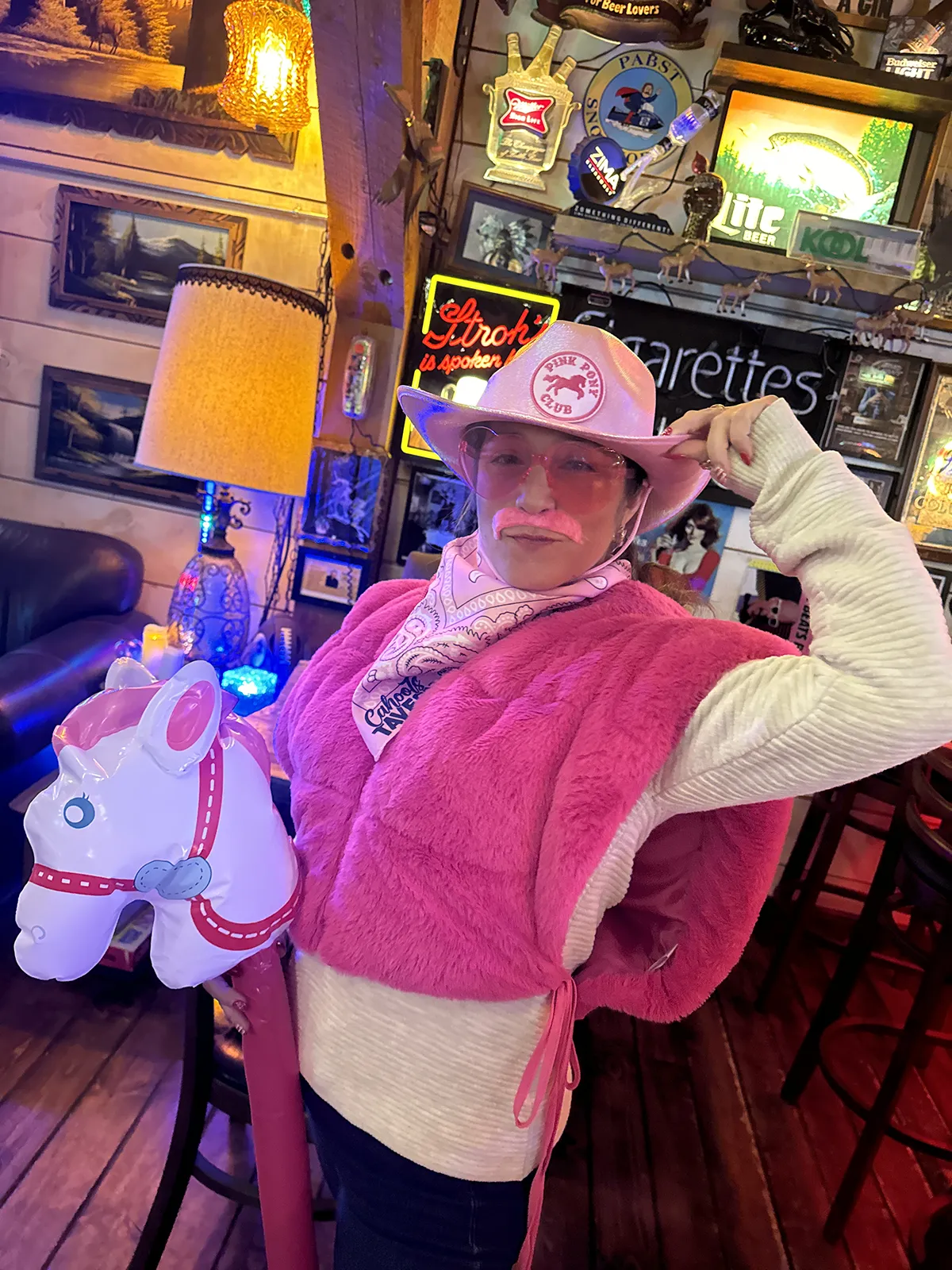 Cahoots Tavern, Ouray CO — gallery photo 14